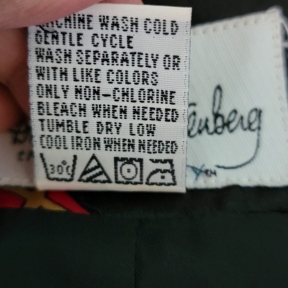 VTG Diane Von Furstenberg Men's Holiday Christmas Print Vest Sz M - Picture 11 of 12